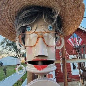 Meet your Posher, Dena